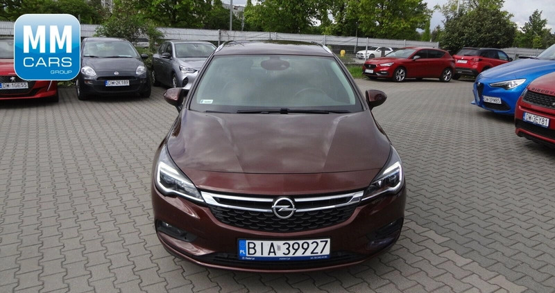 Opel Astra cena 58850 przebieg: 113081, rok produkcji 2017 z Wiązów małe 191